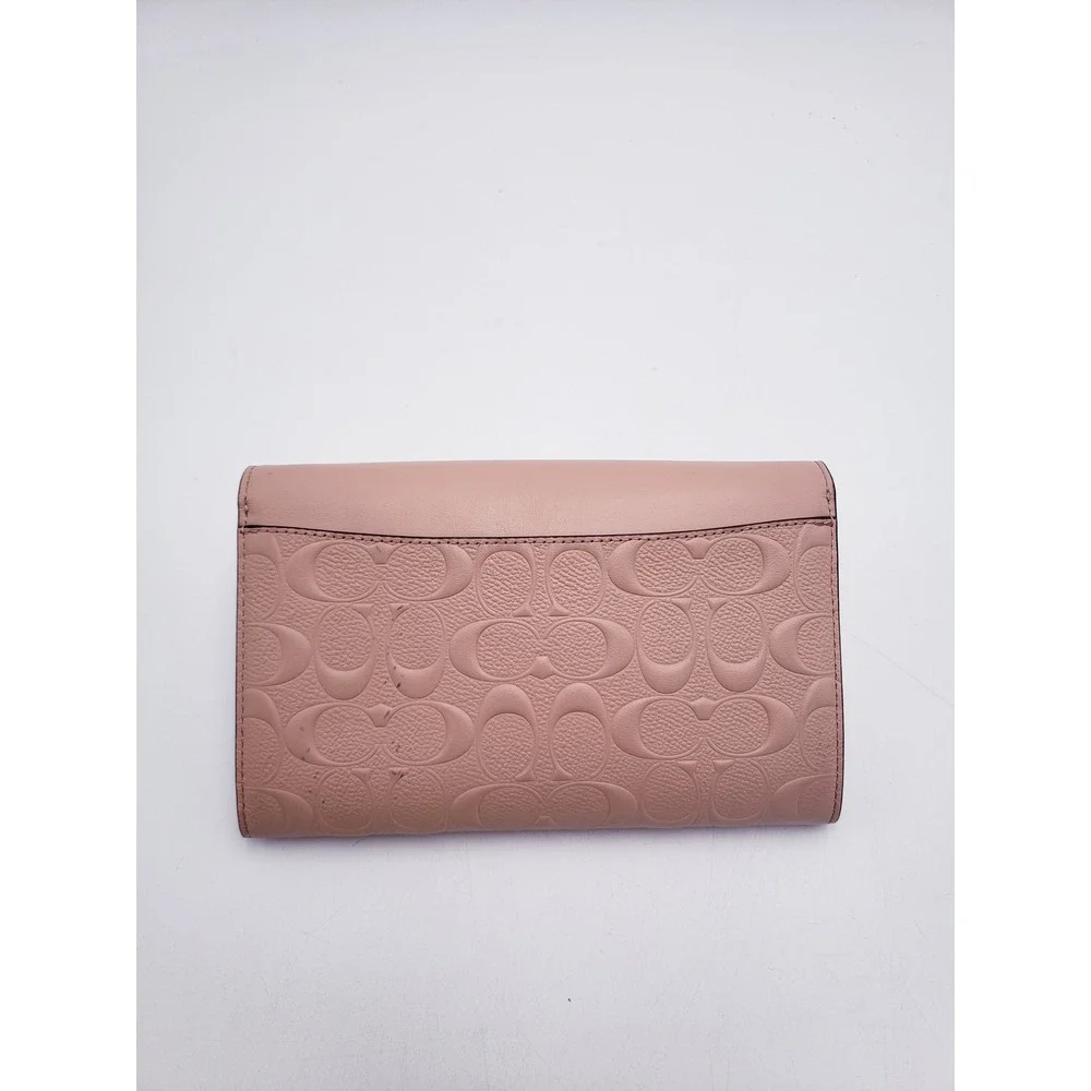 Coach Crossbody Bag Pink Signature Embossed Leather Turnlock Chain Clutch‎